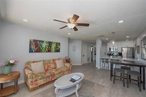 7600 Seawall Boulevard # 209