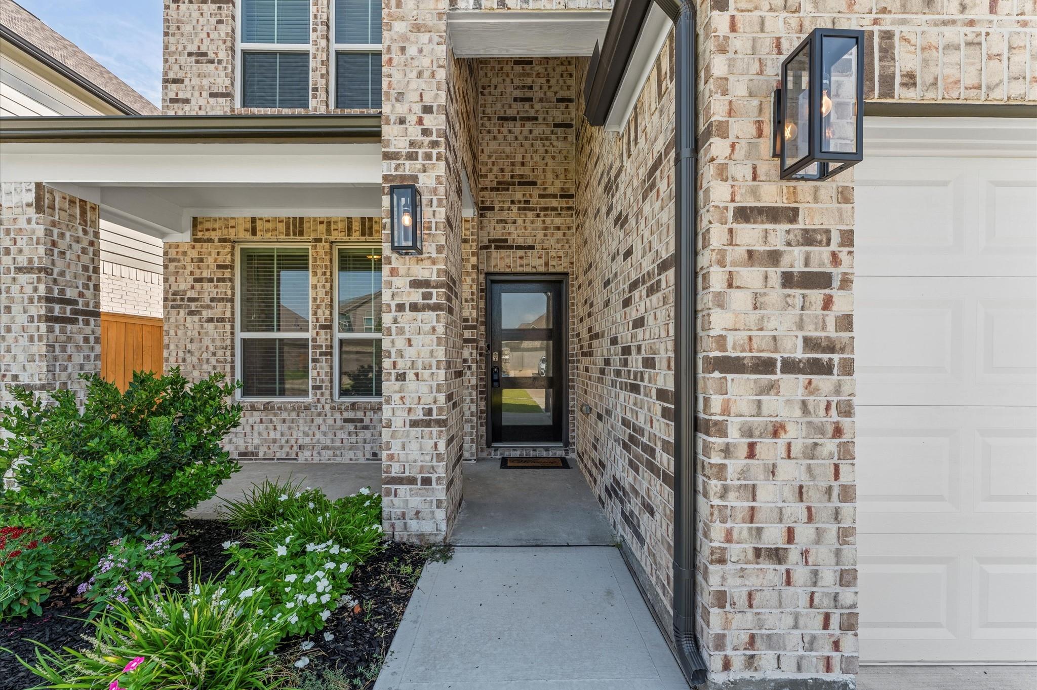 1585 Sunrise Gables Drive