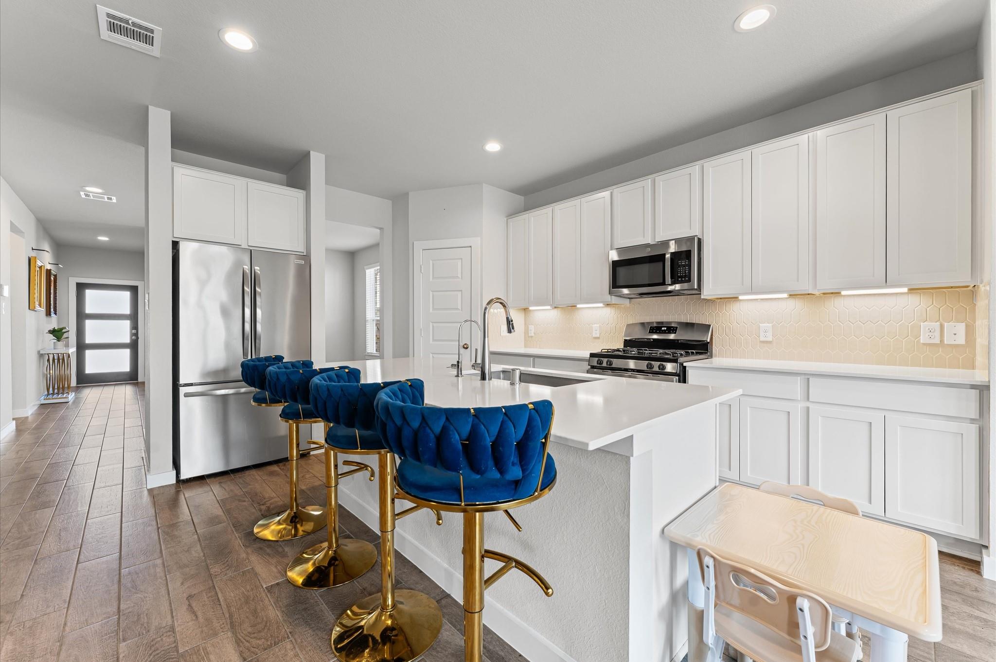 1585 Sunrise Gables Drive