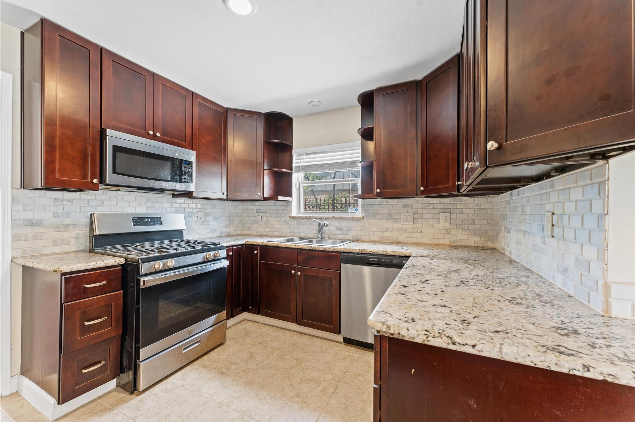 6026 Mcknight Street