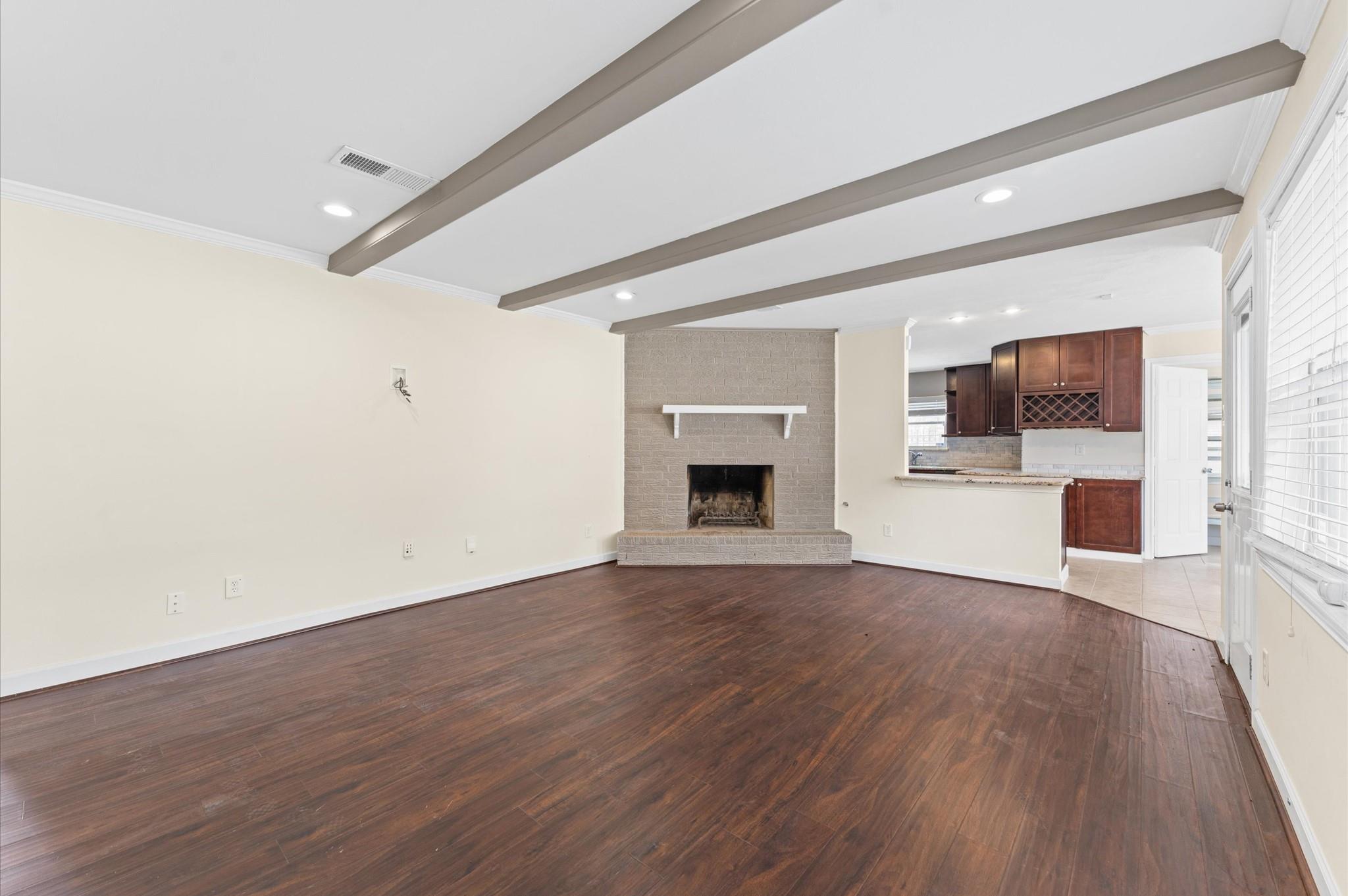 6026 Mcknight Street