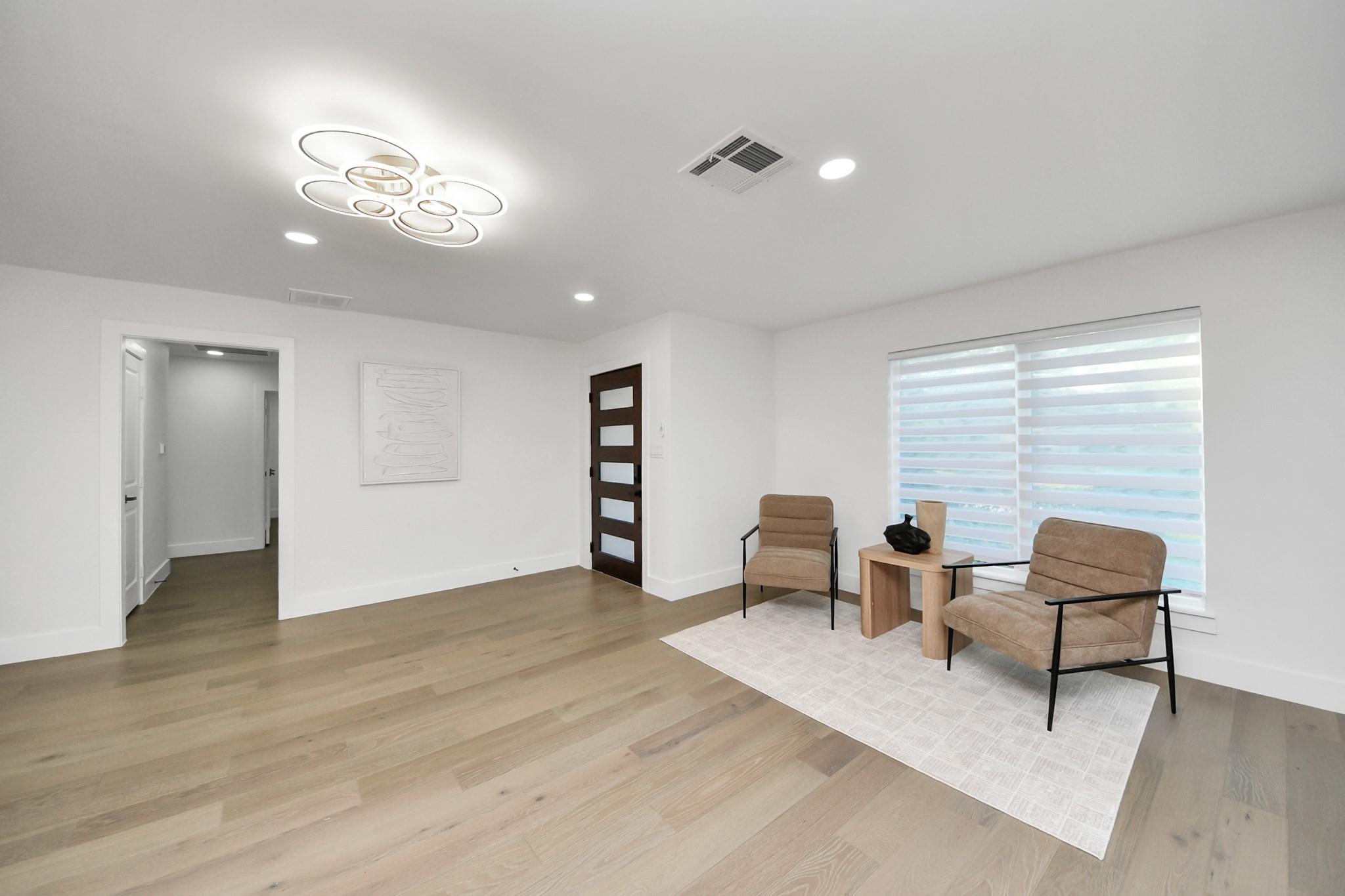 12318 Queensbury Lane