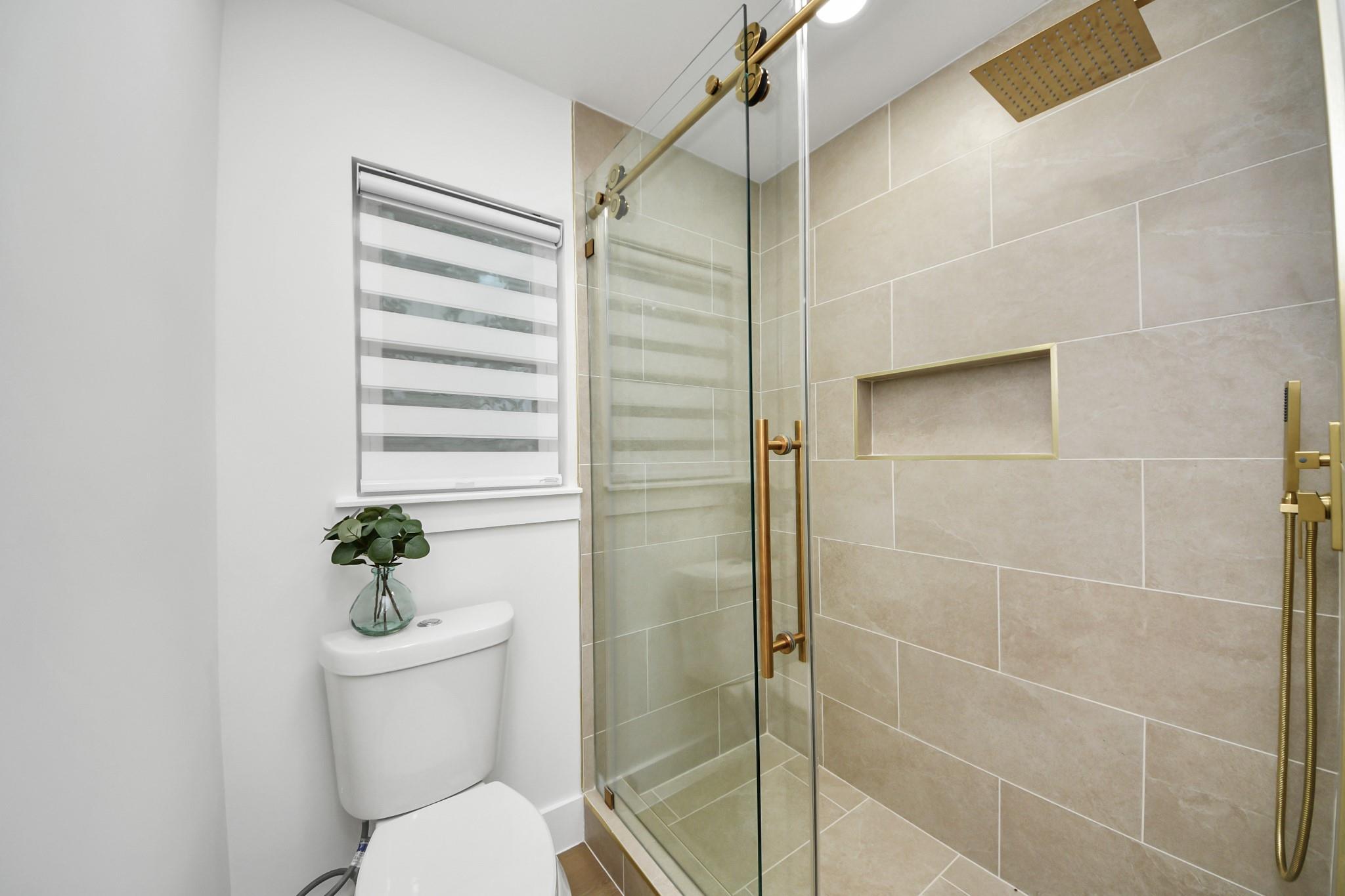 12318 Queensbury Lane