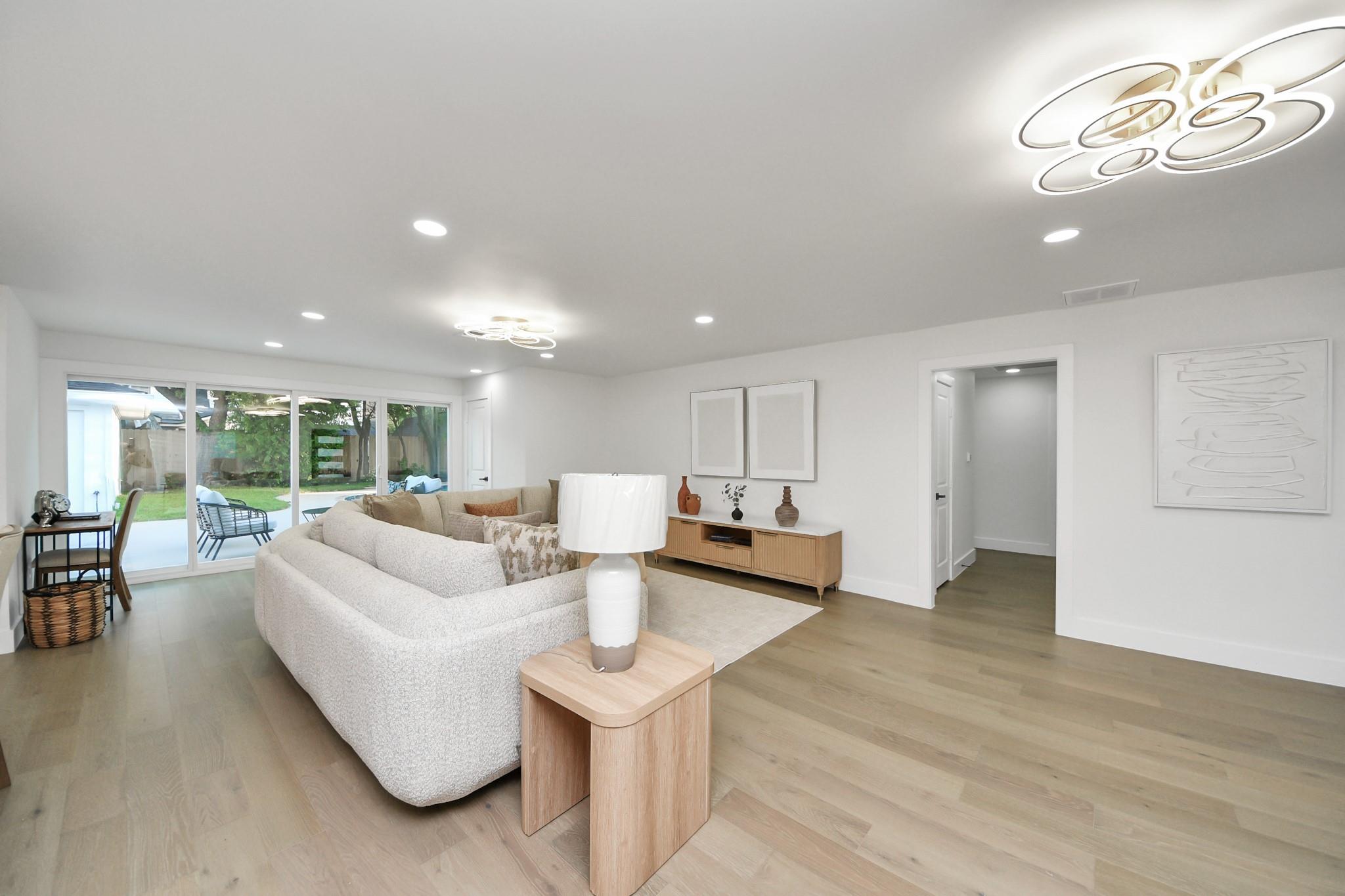 12318 Queensbury Lane