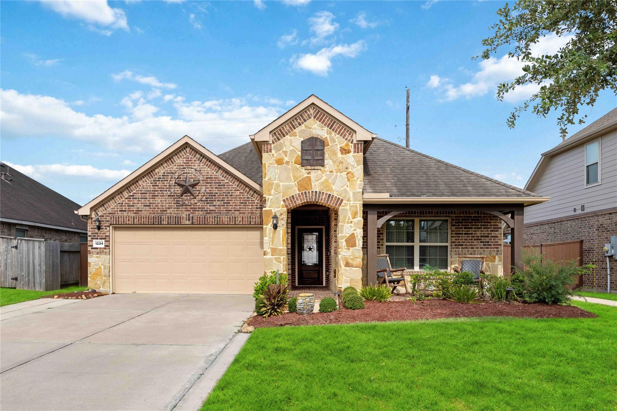 1224 Lazy Springs Lane