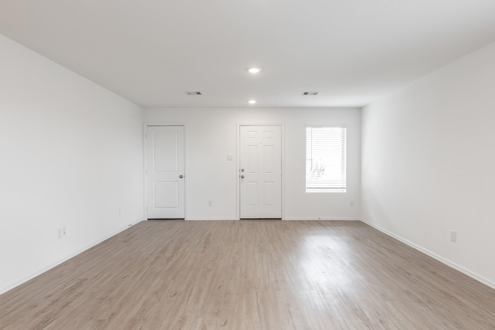 26811 Paloma Blanca Drive