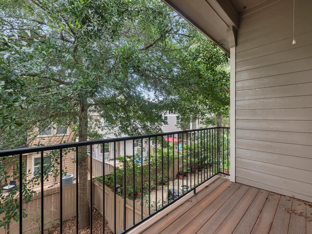 211 Cheswood Forest Place
