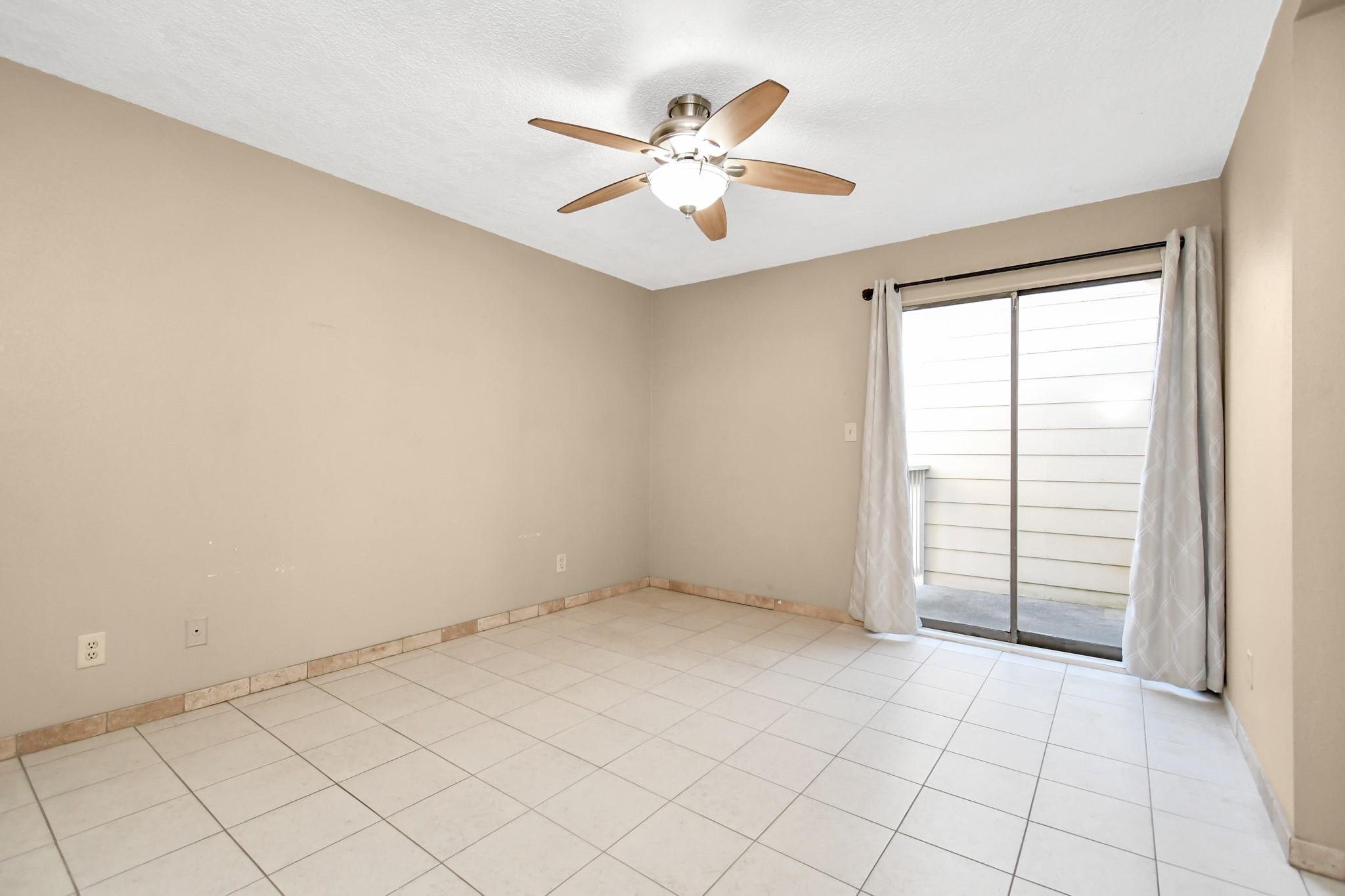 2501 Gulf Freeway # 250D