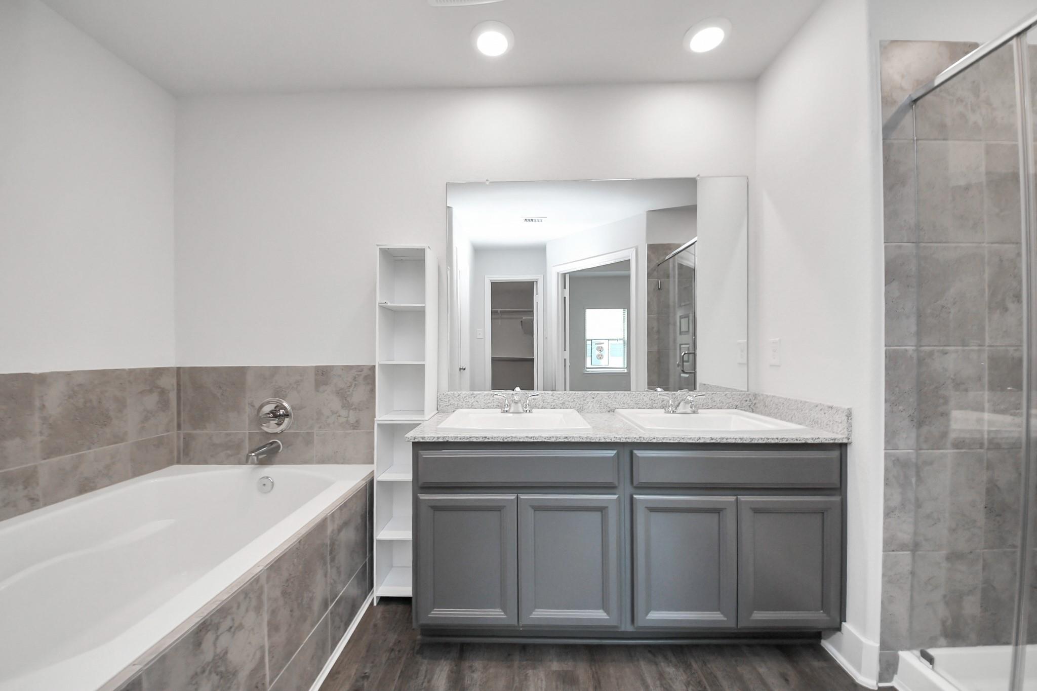 4423 Santorini Lane