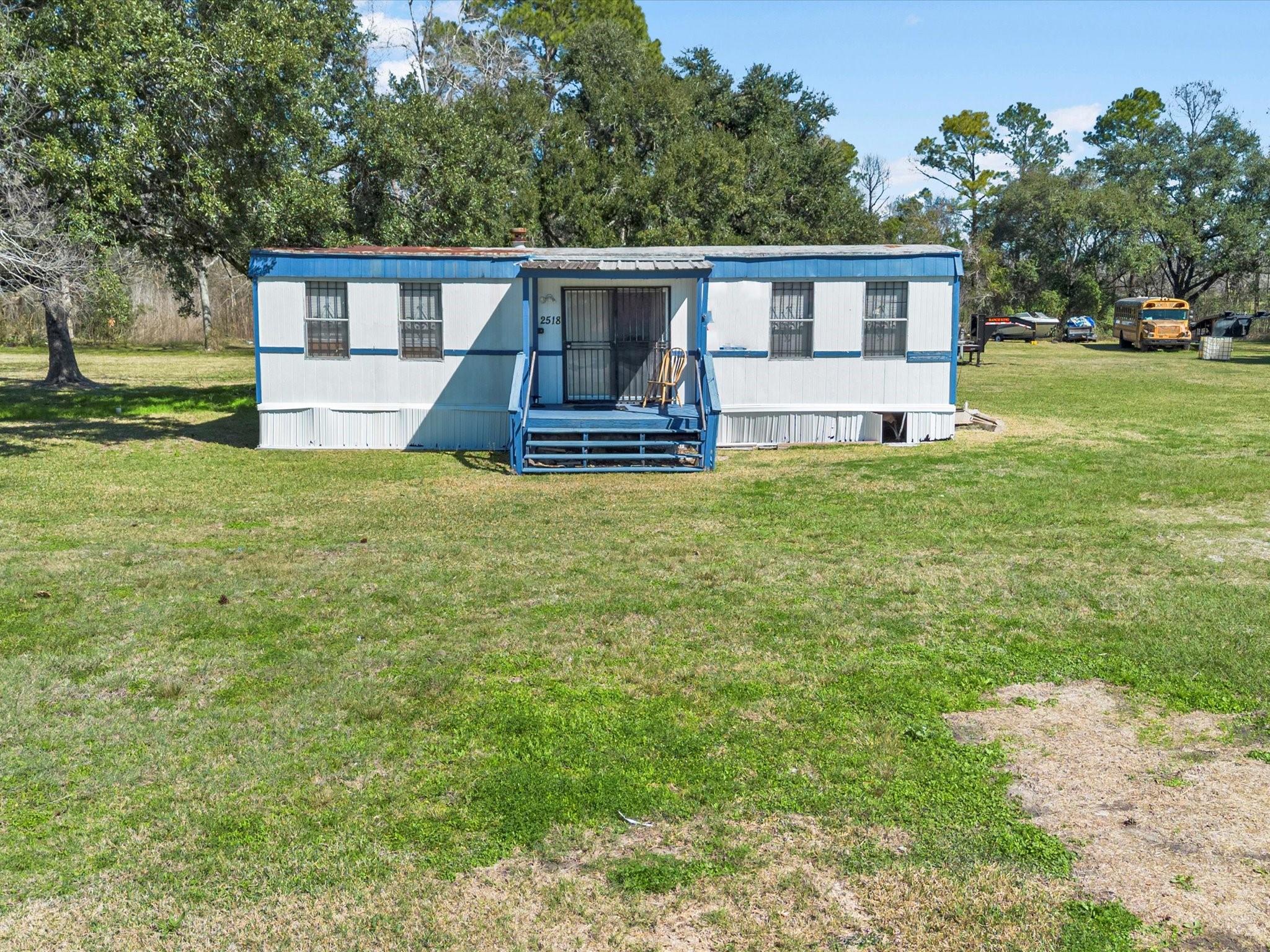 2518 W Highway 6