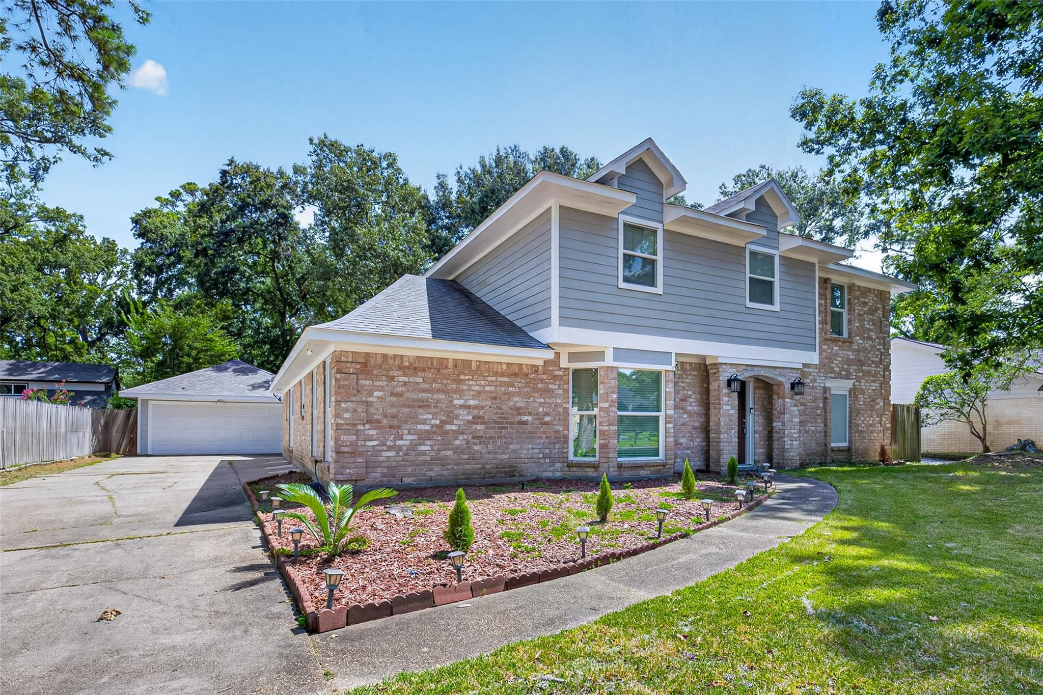 2227 Pine River Drive