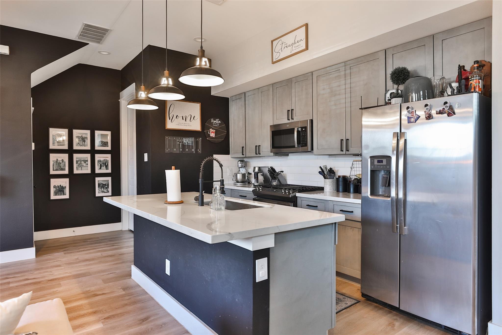 712 Pinemont Canyon Lane