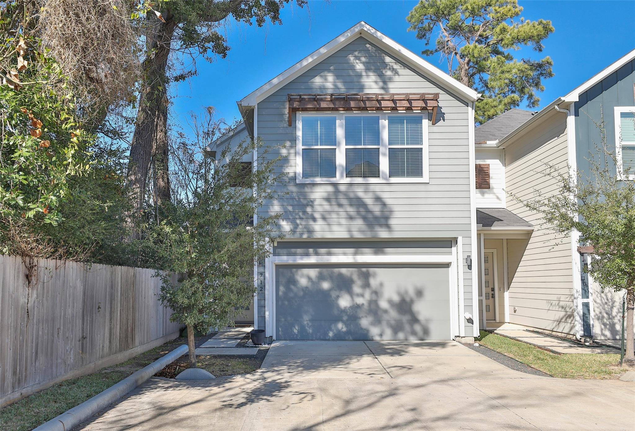 712 Pinemont Canyon Lane