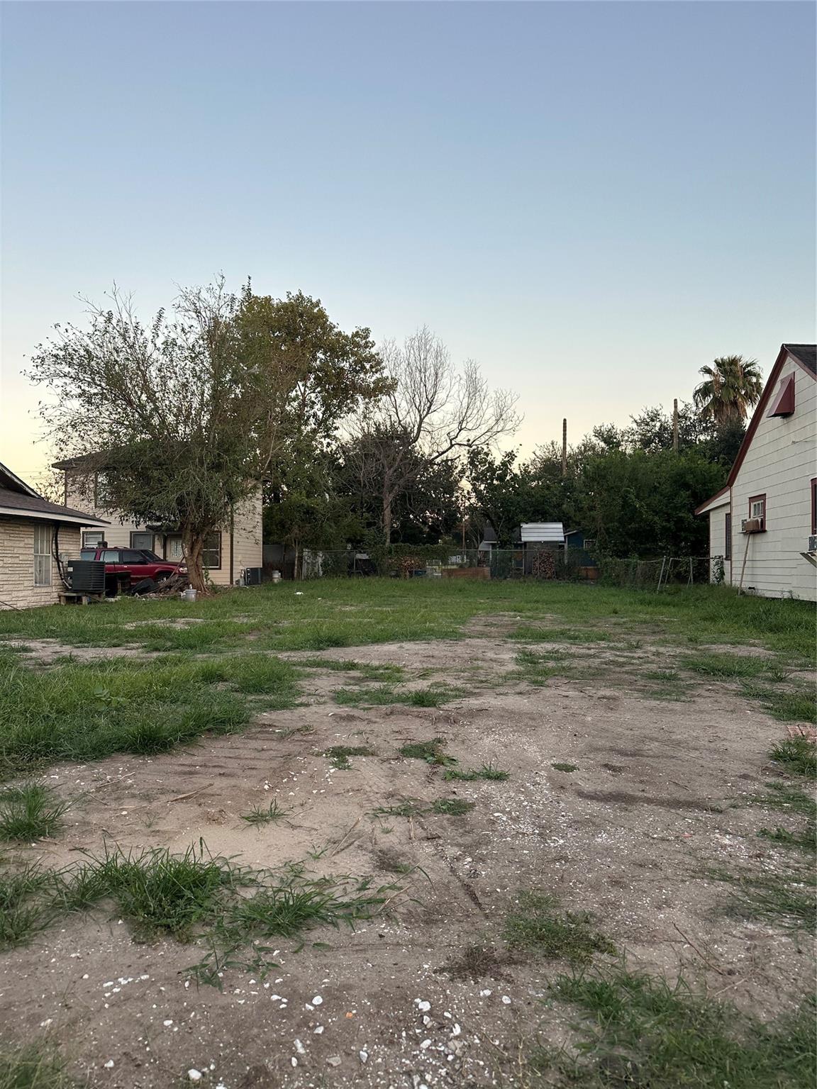 6711 Eastwood Street