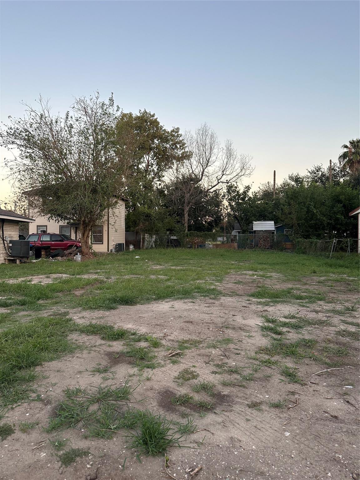 6711 Eastwood Street