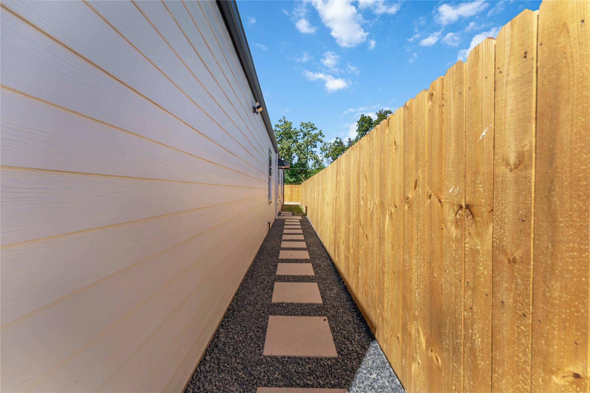 7809 Queen Street, Houston Unit: A/B