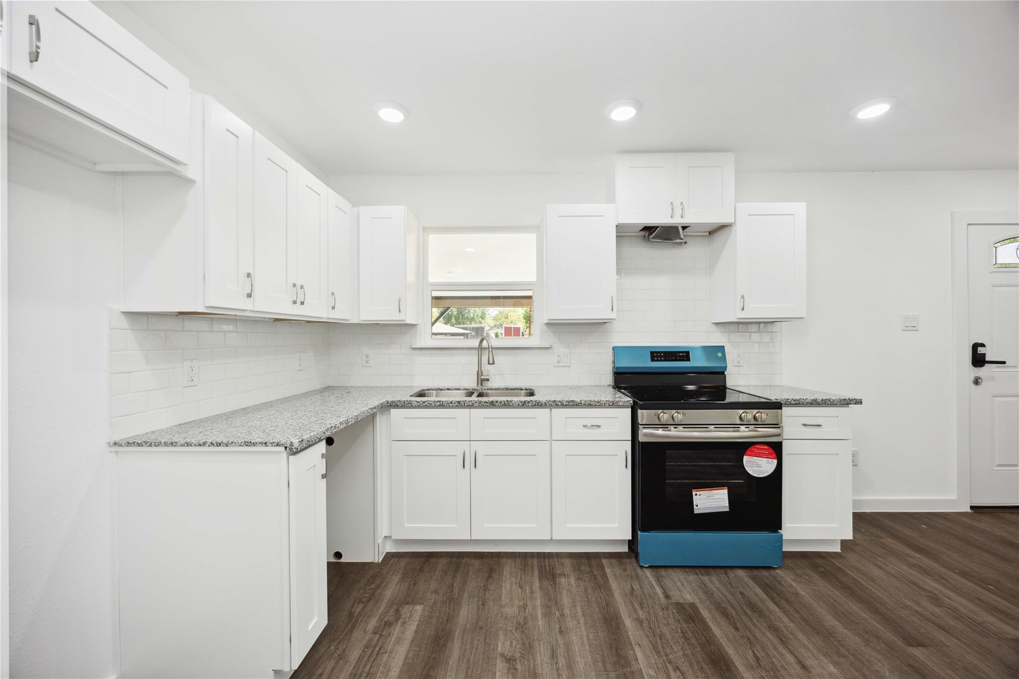 1056 North Lane Unit: A/B