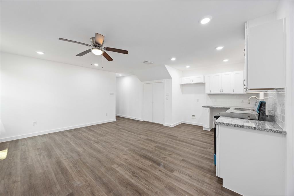 1056 North Lane Unit: A/B