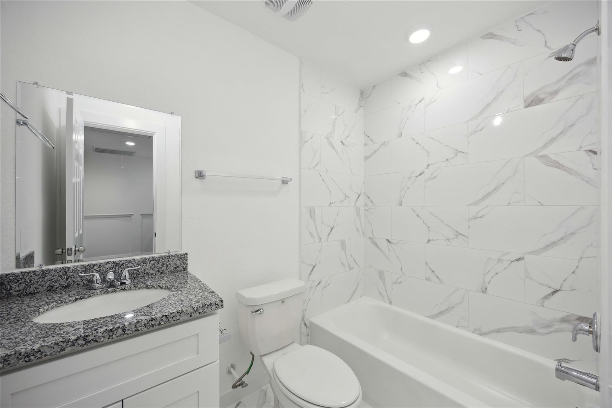 1056 North Lane Unit: A/B
