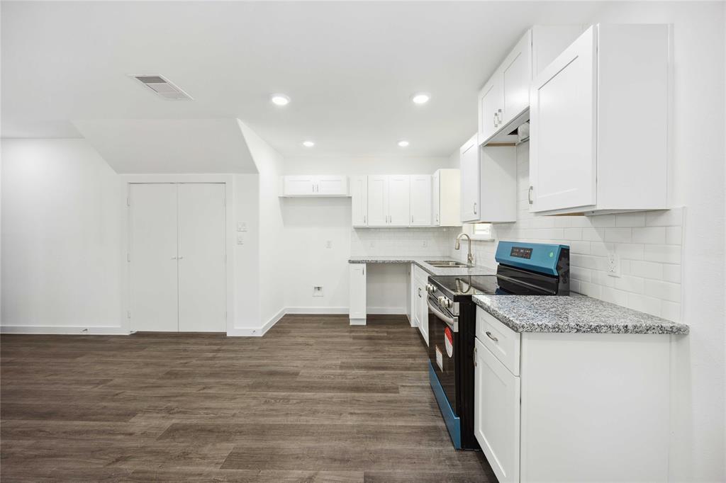 1056 North Lane Unit: A/B