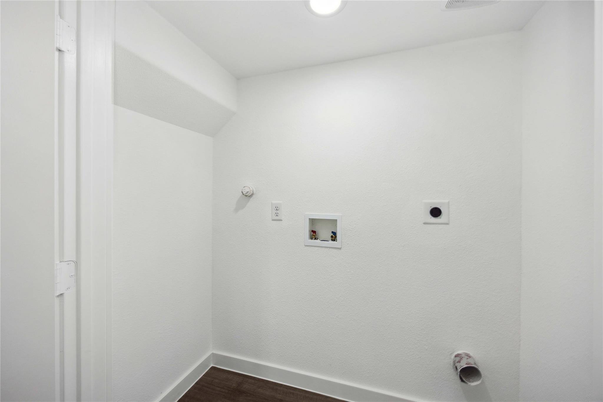 1056 North Lane Unit: A/B