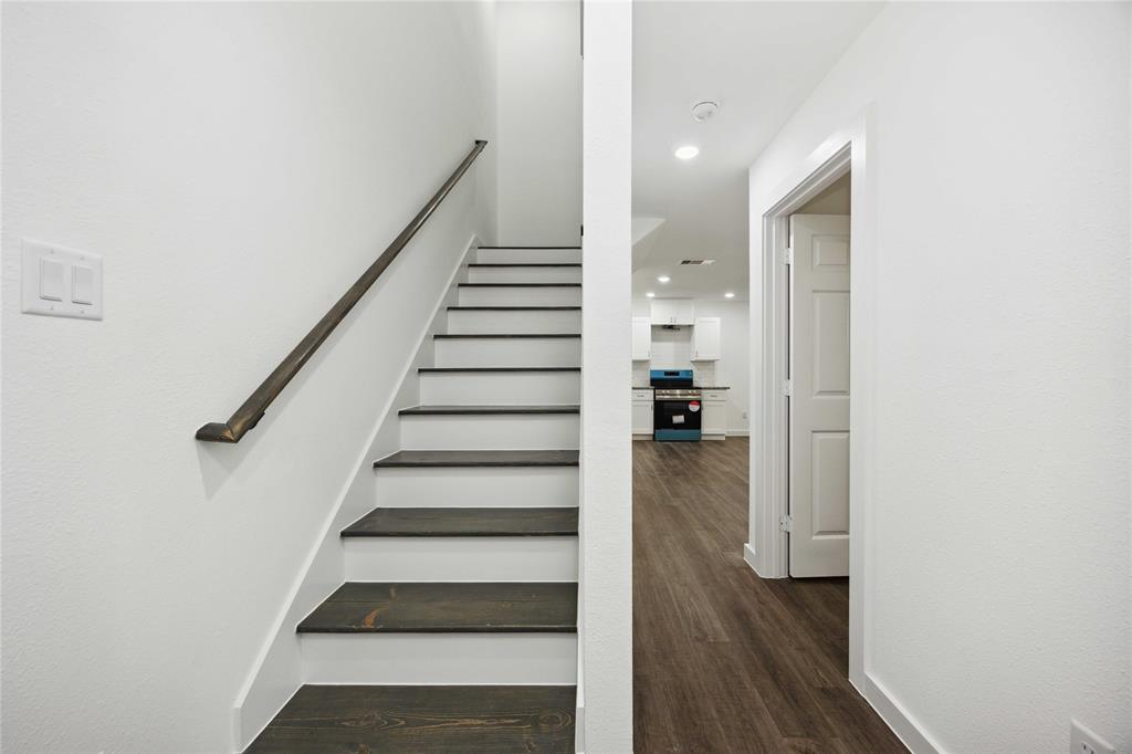 1056 North Lane Unit: A/B