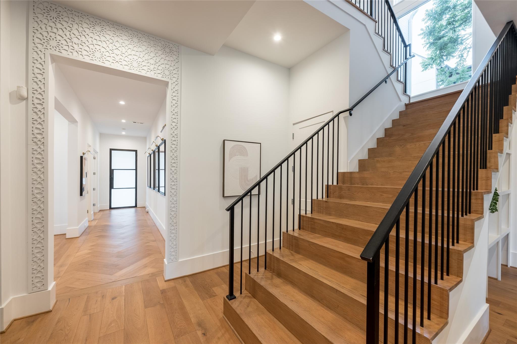 2817 Albans Road
