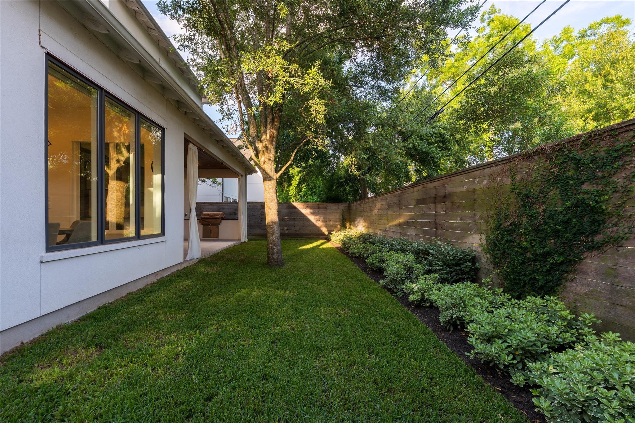 2817 Albans Road