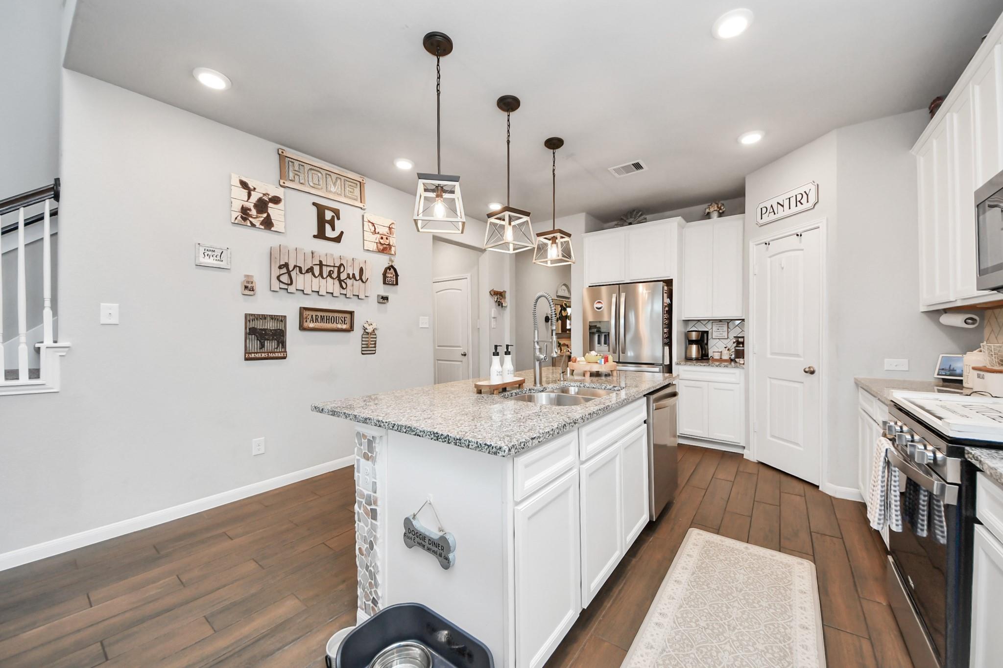 2394 Bishop Lagoon Way