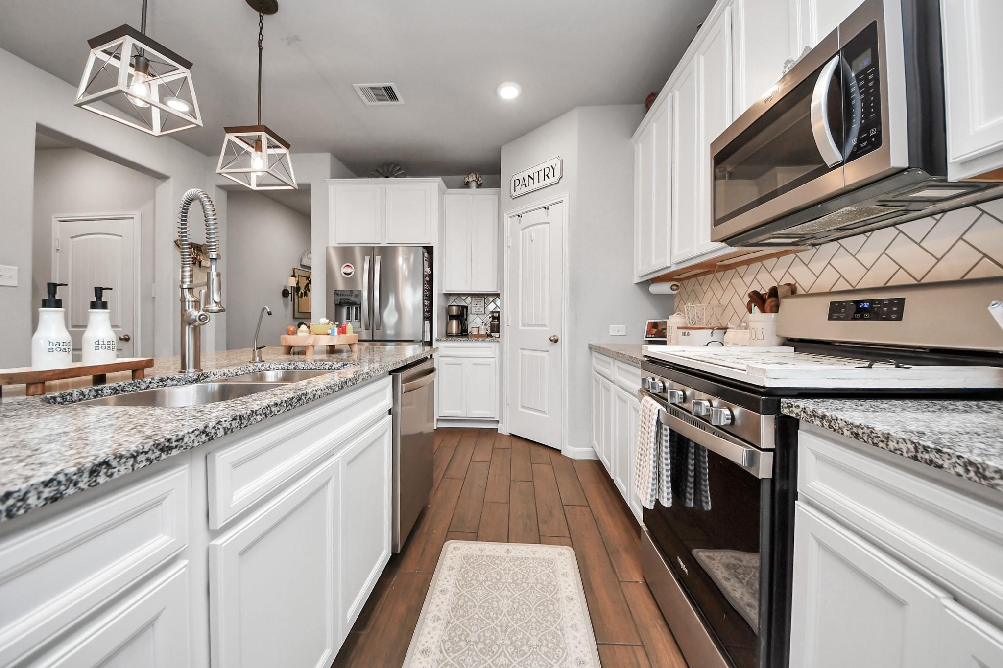 2394 Bishop Lagoon Way