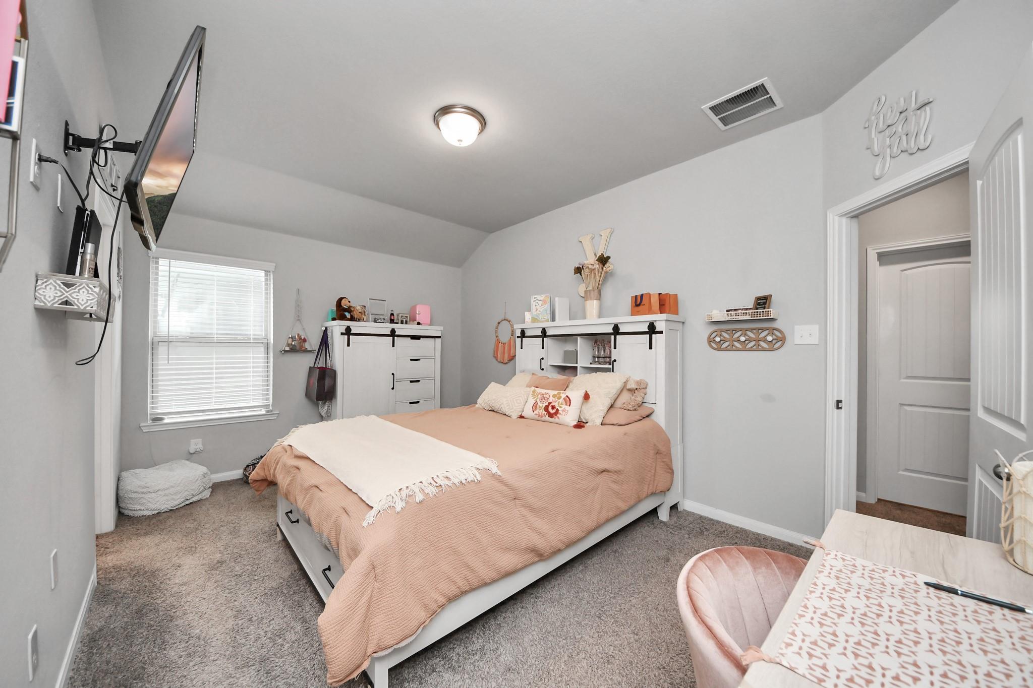 2394 Bishop Lagoon Way
