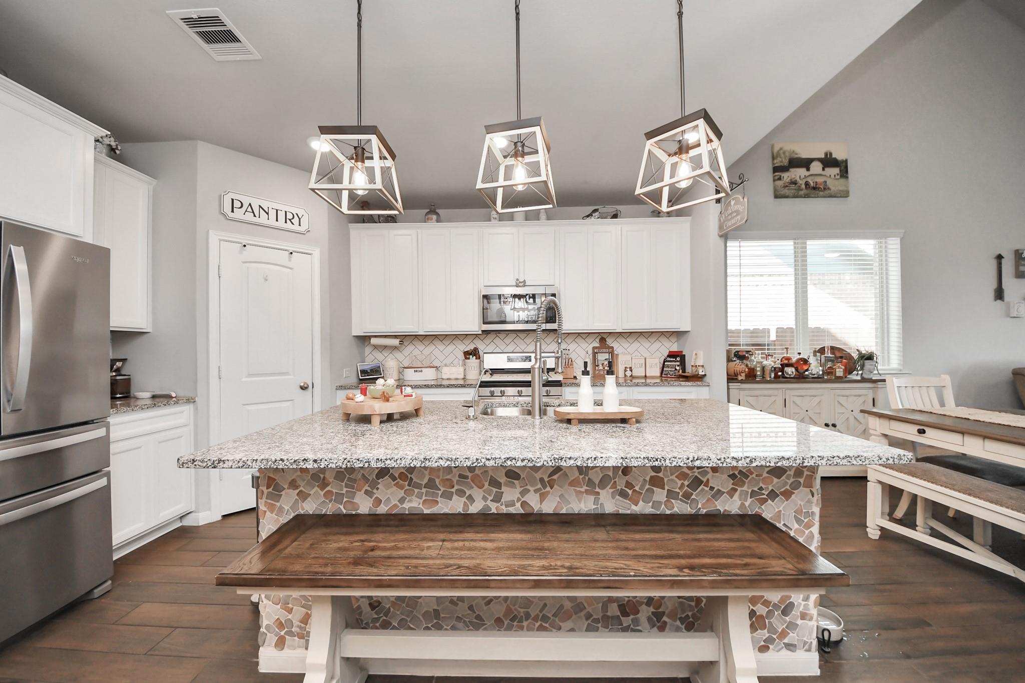 2394 Bishop Lagoon Way