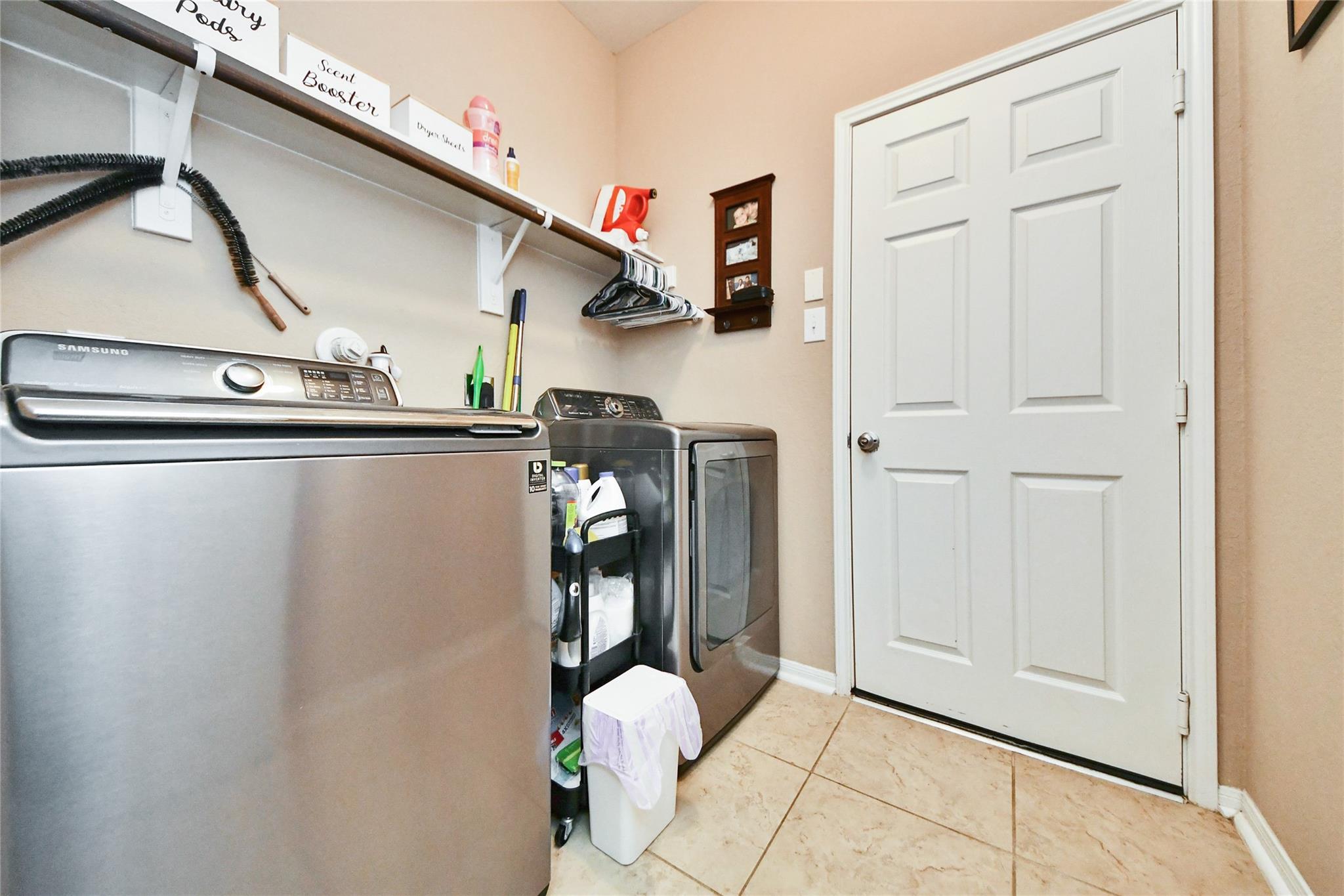 197 Midtown Park Drive, Alvin