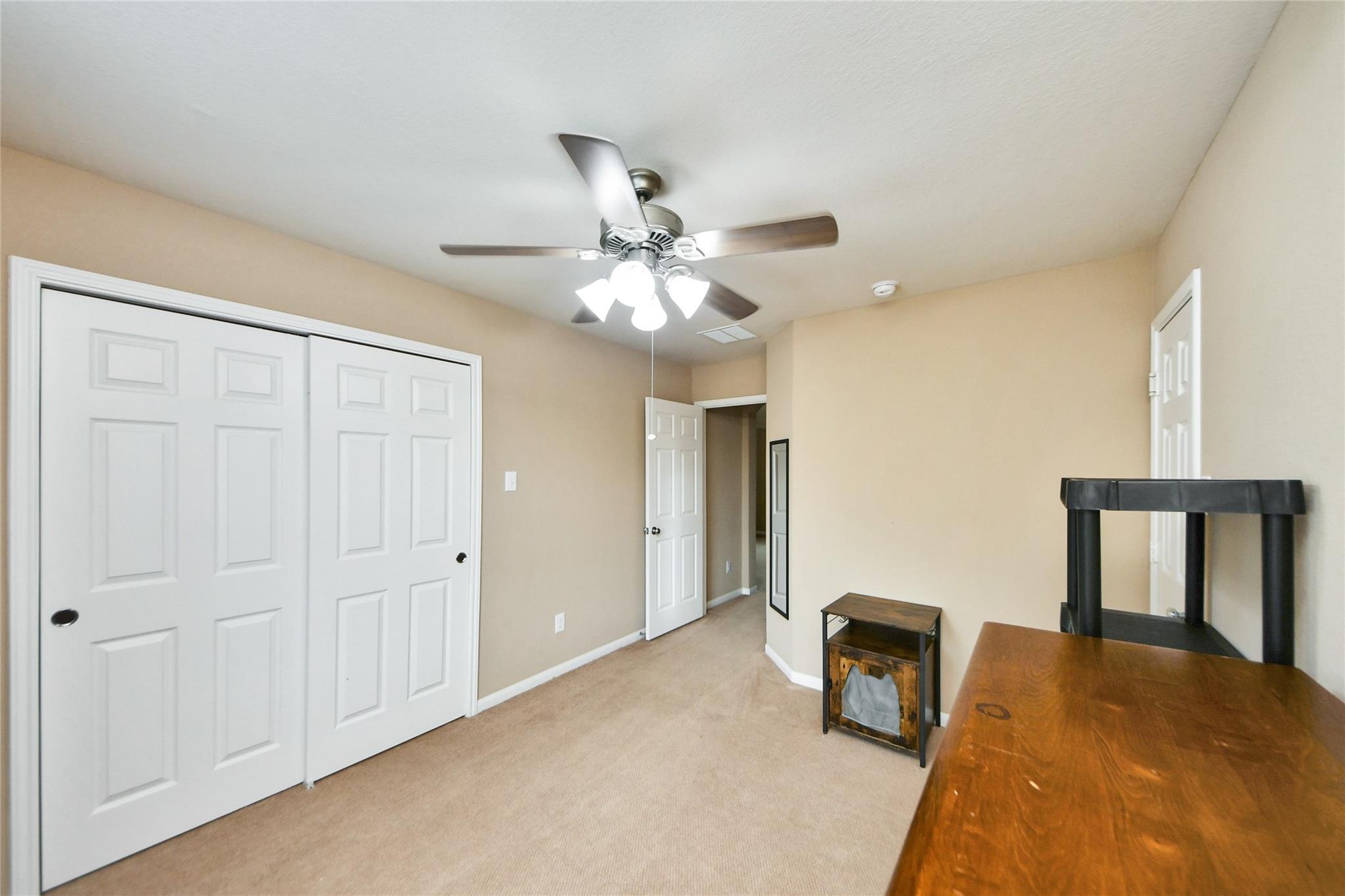 197 Midtown Park Drive, Alvin