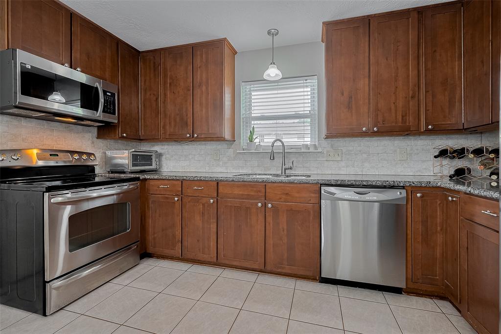 15511 Glenwood Park Drive