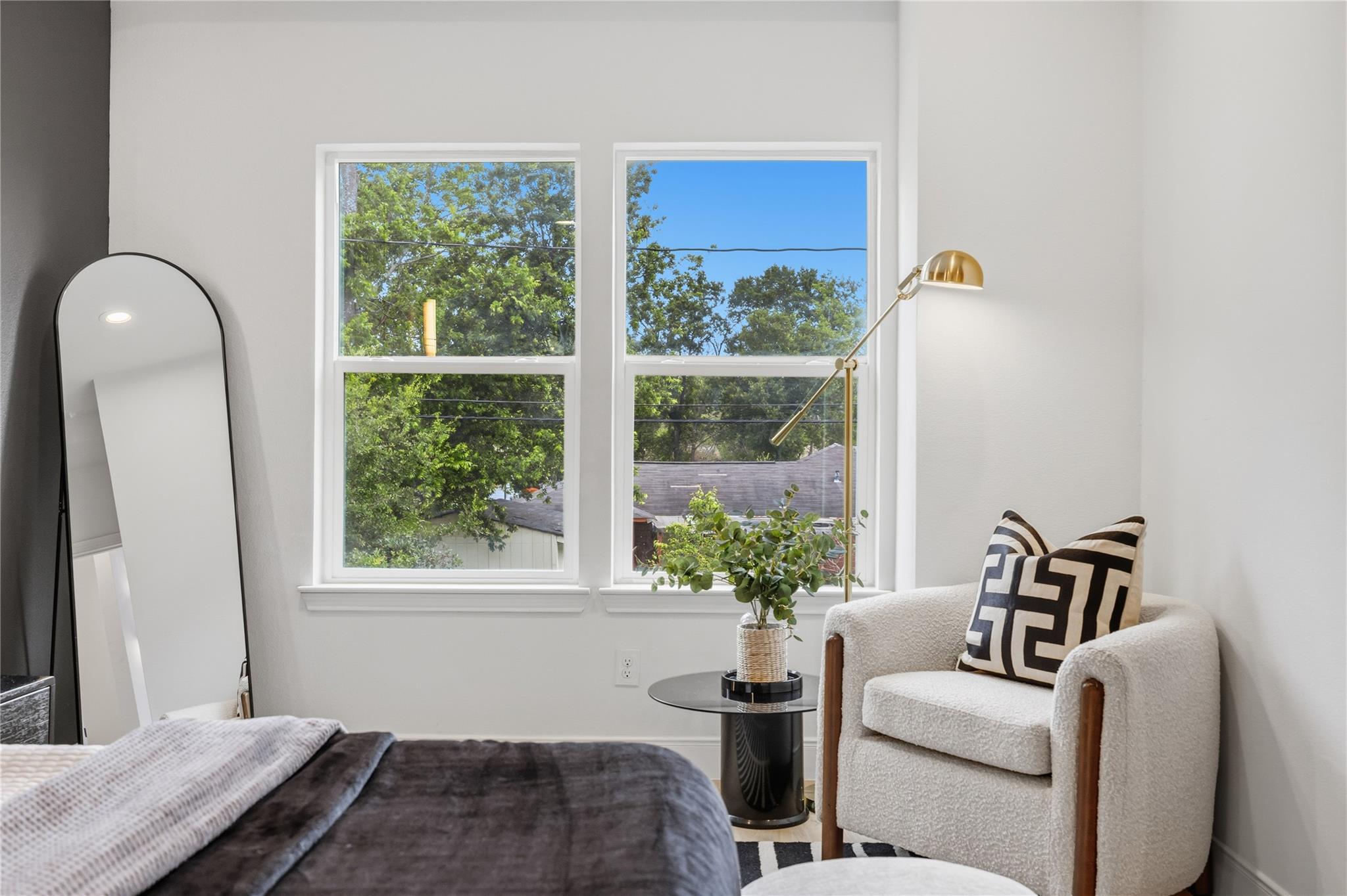 5955 Southseas Street Unit: A/B