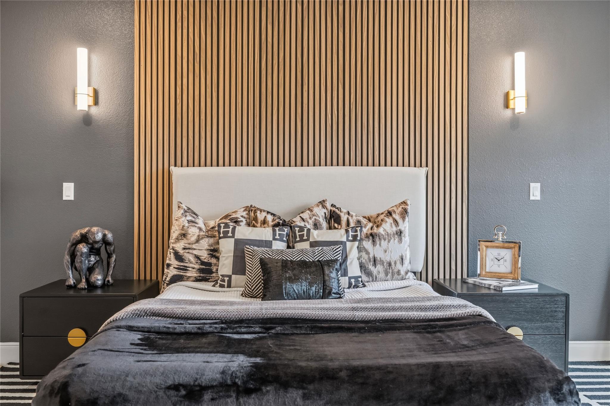 5955 Southseas Street Unit: A/B