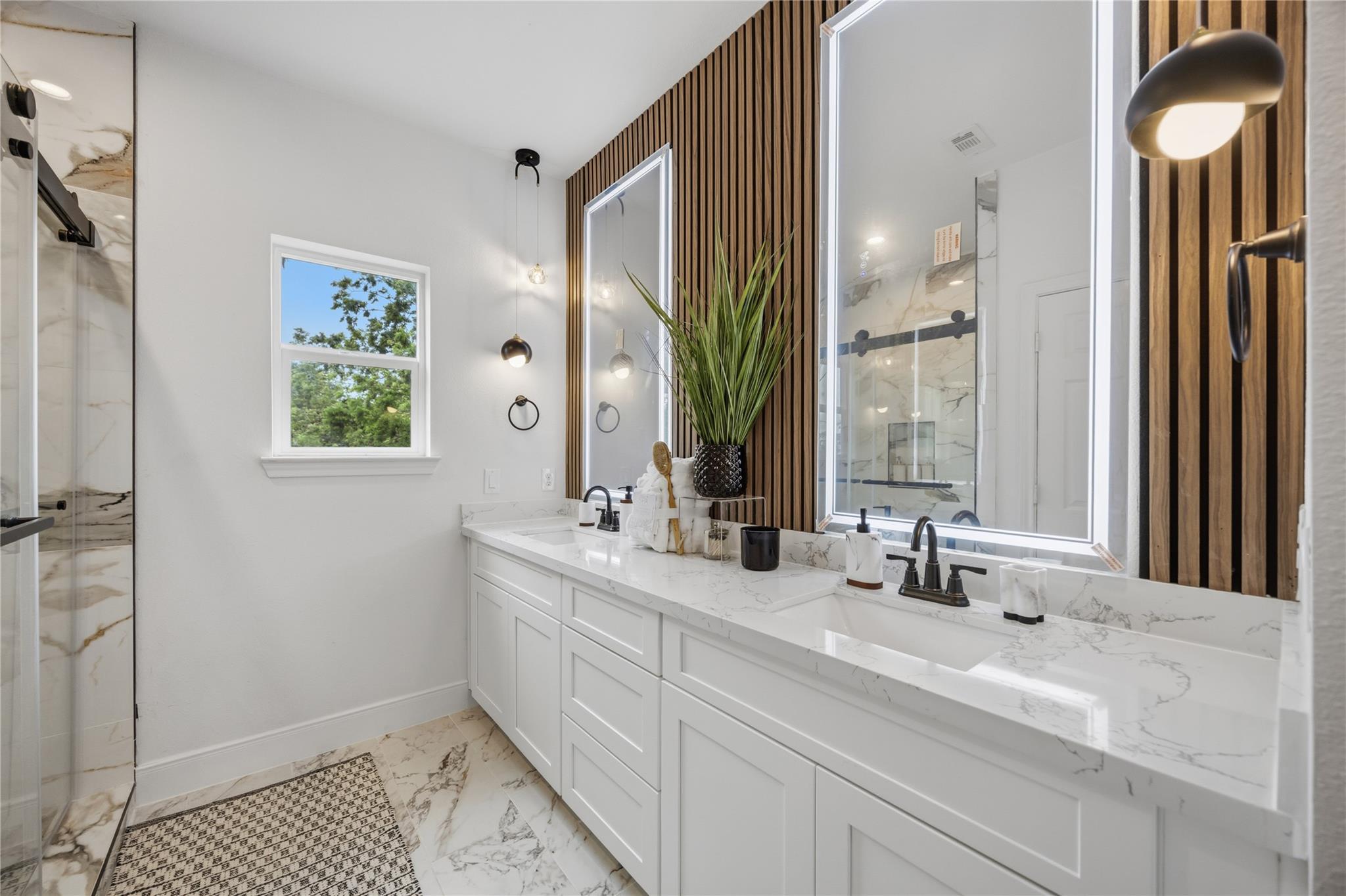 5955 Southseas Street Unit: A/B