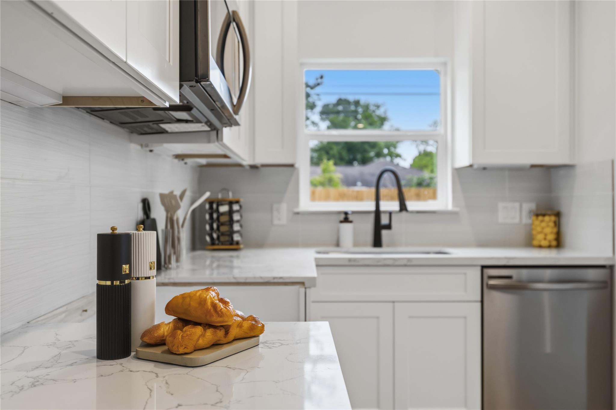 5955 Southseas Street Unit: A/B