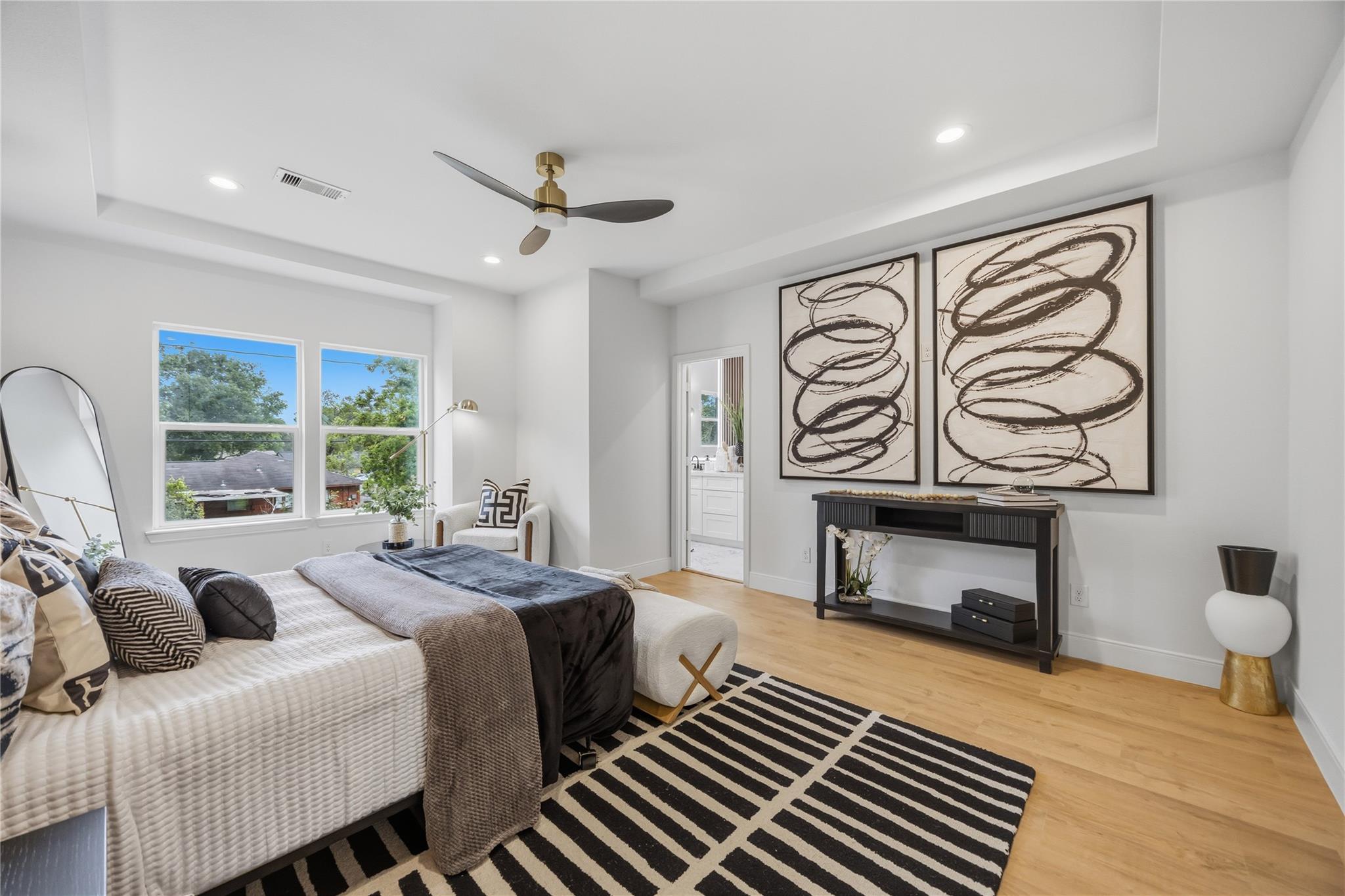 5955 Southseas Street Unit: A/B