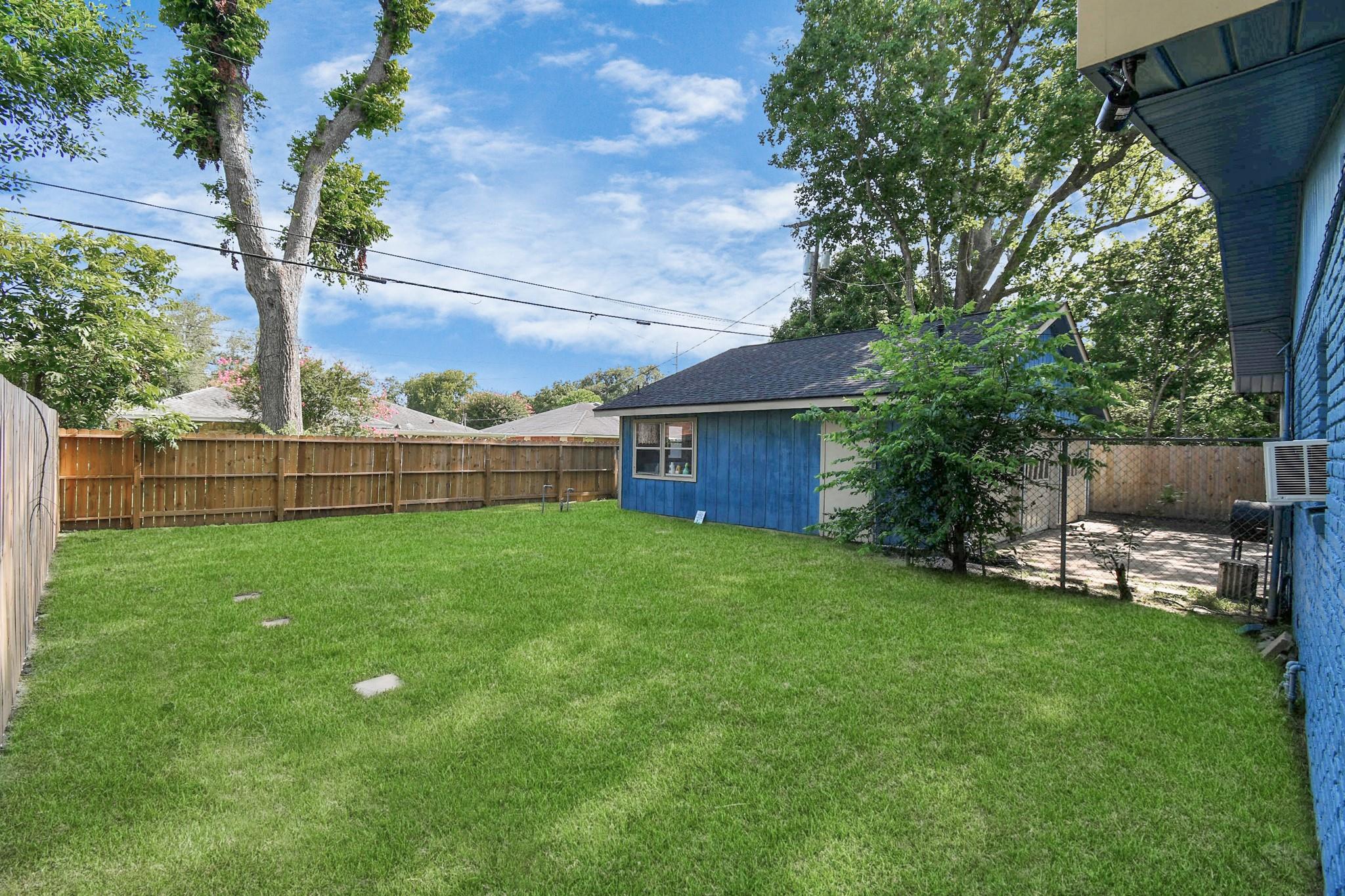 2713 John Street