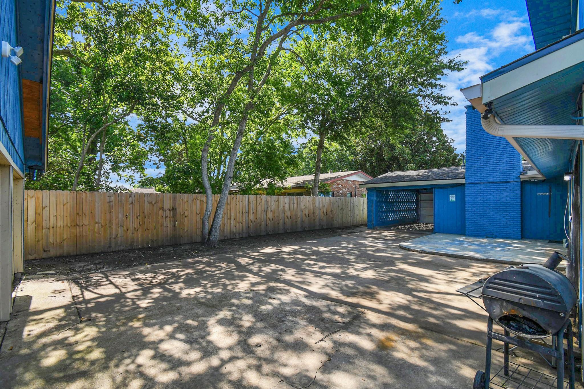 2713 John Street