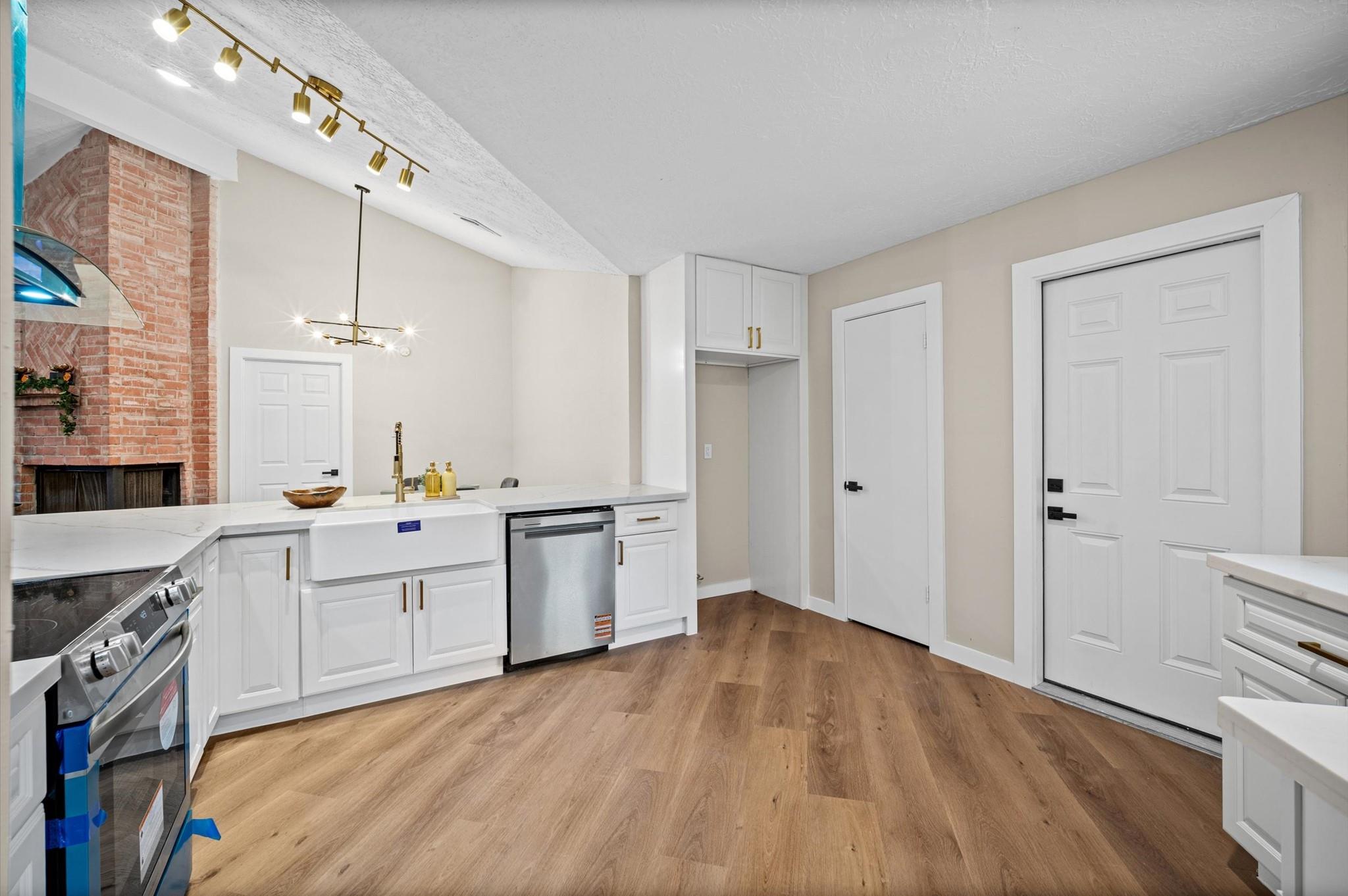 4419 Pineville Lane