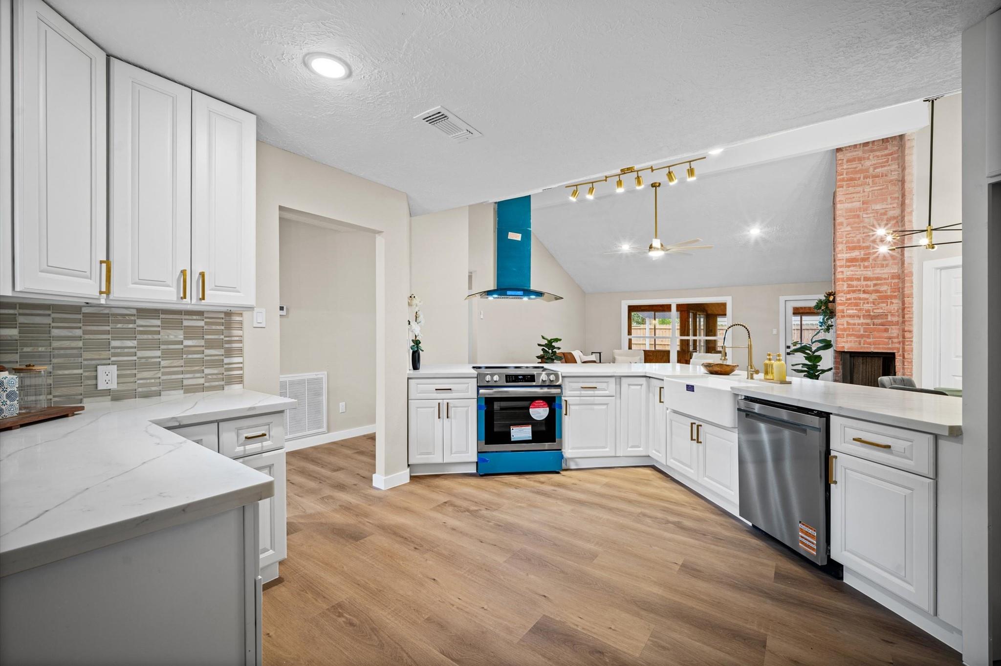 4419 Pineville Lane