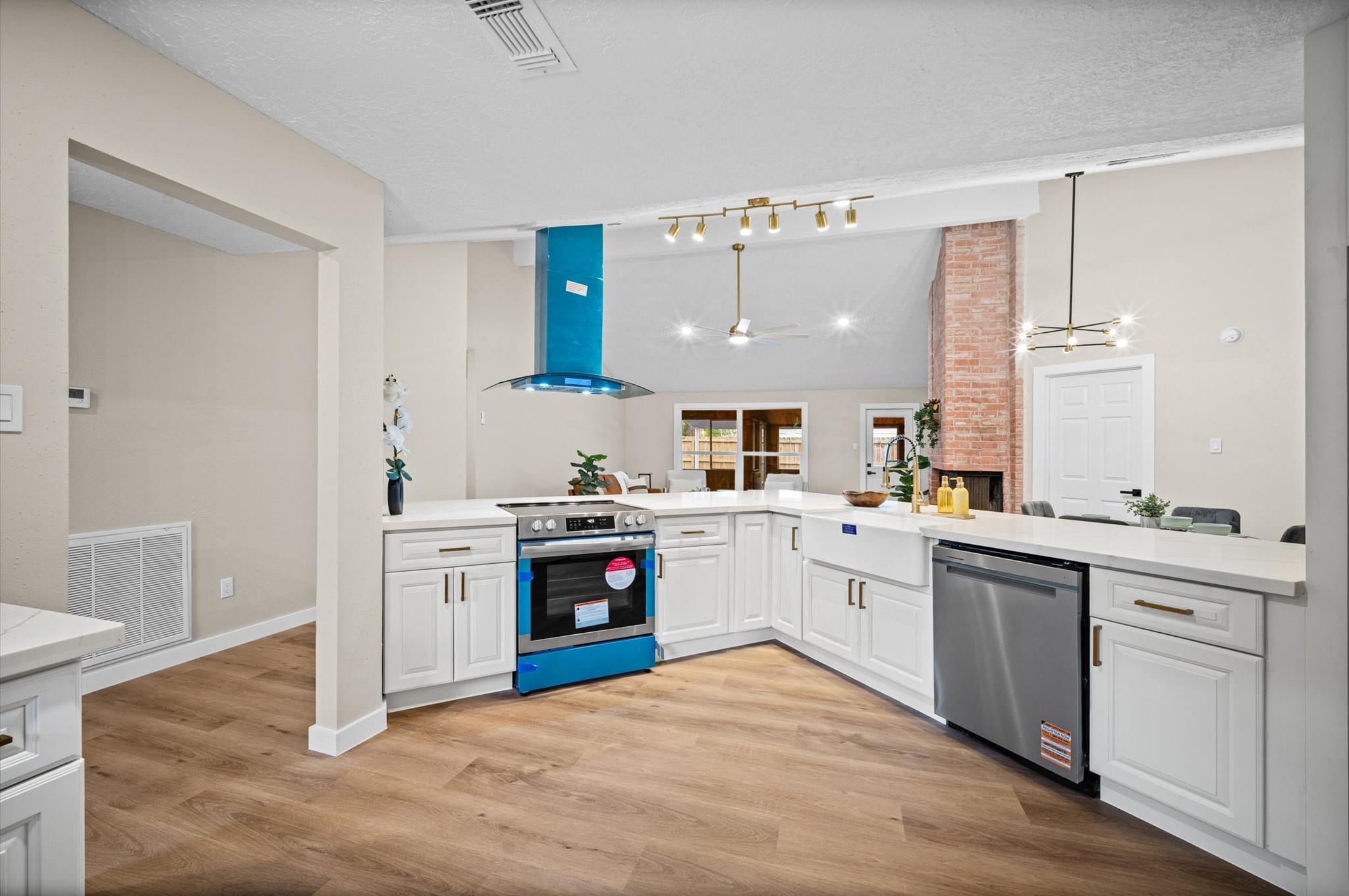 4419 Pineville Lane