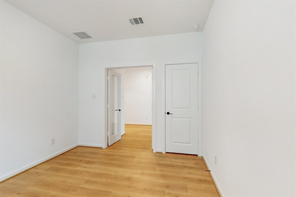 21815 Sunshine Cove Lane