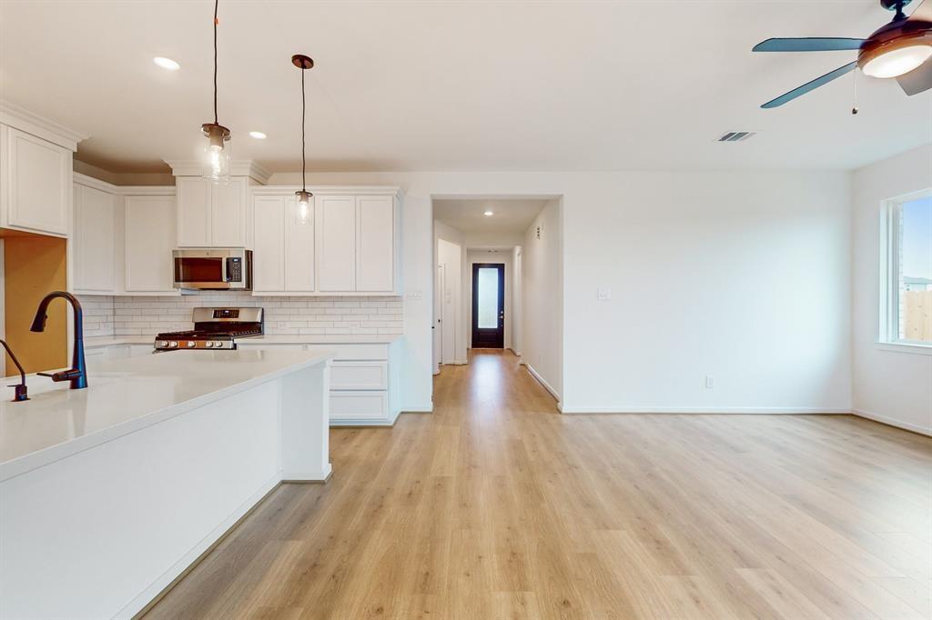 21815 Sunshine Cove Lane