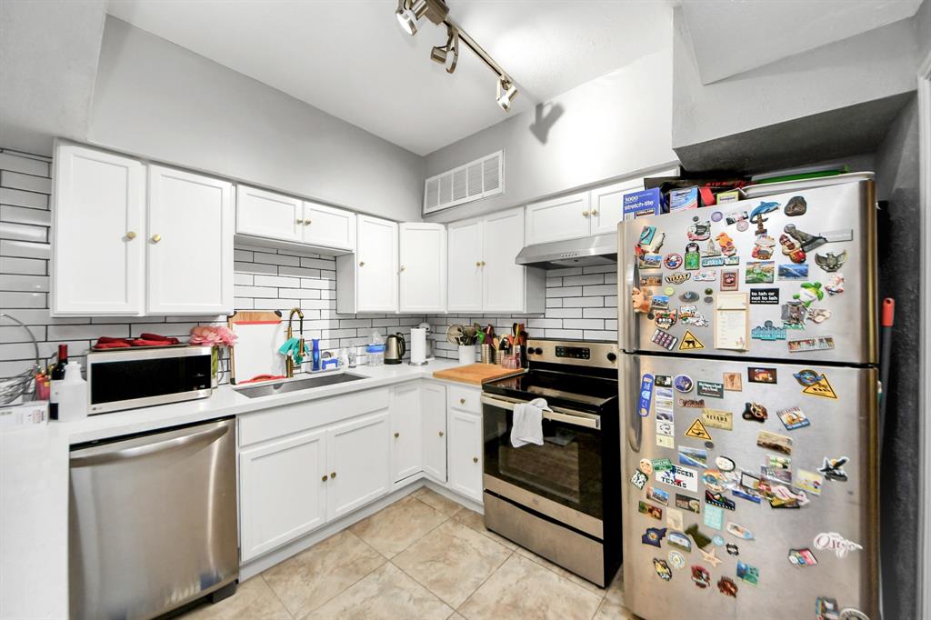 2100 Tanglewilde Street # 312