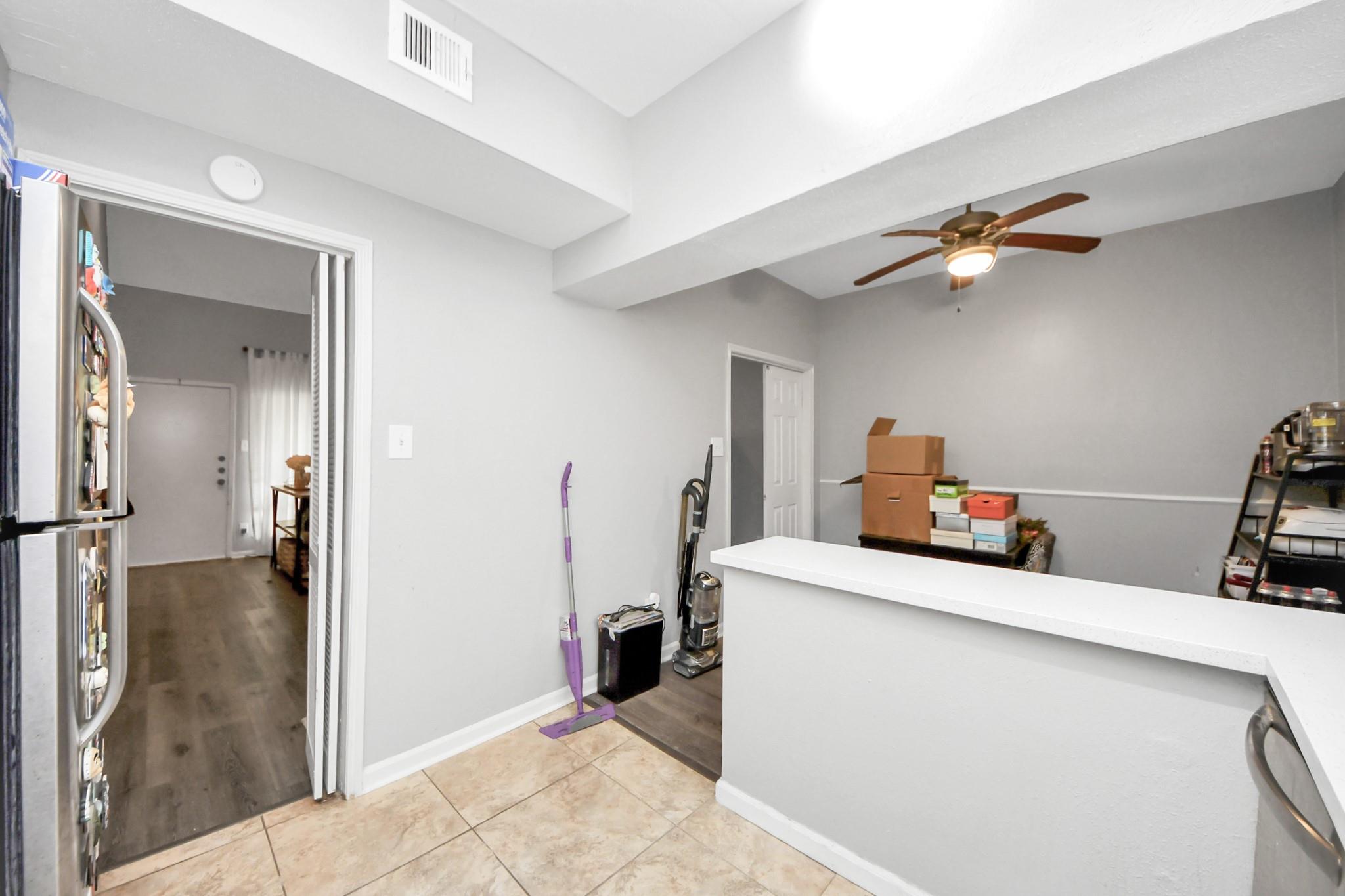 2100 Tanglewilde Street # 312