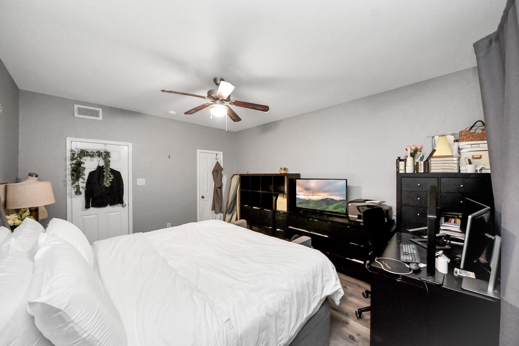 2100 Tanglewilde Street # 312